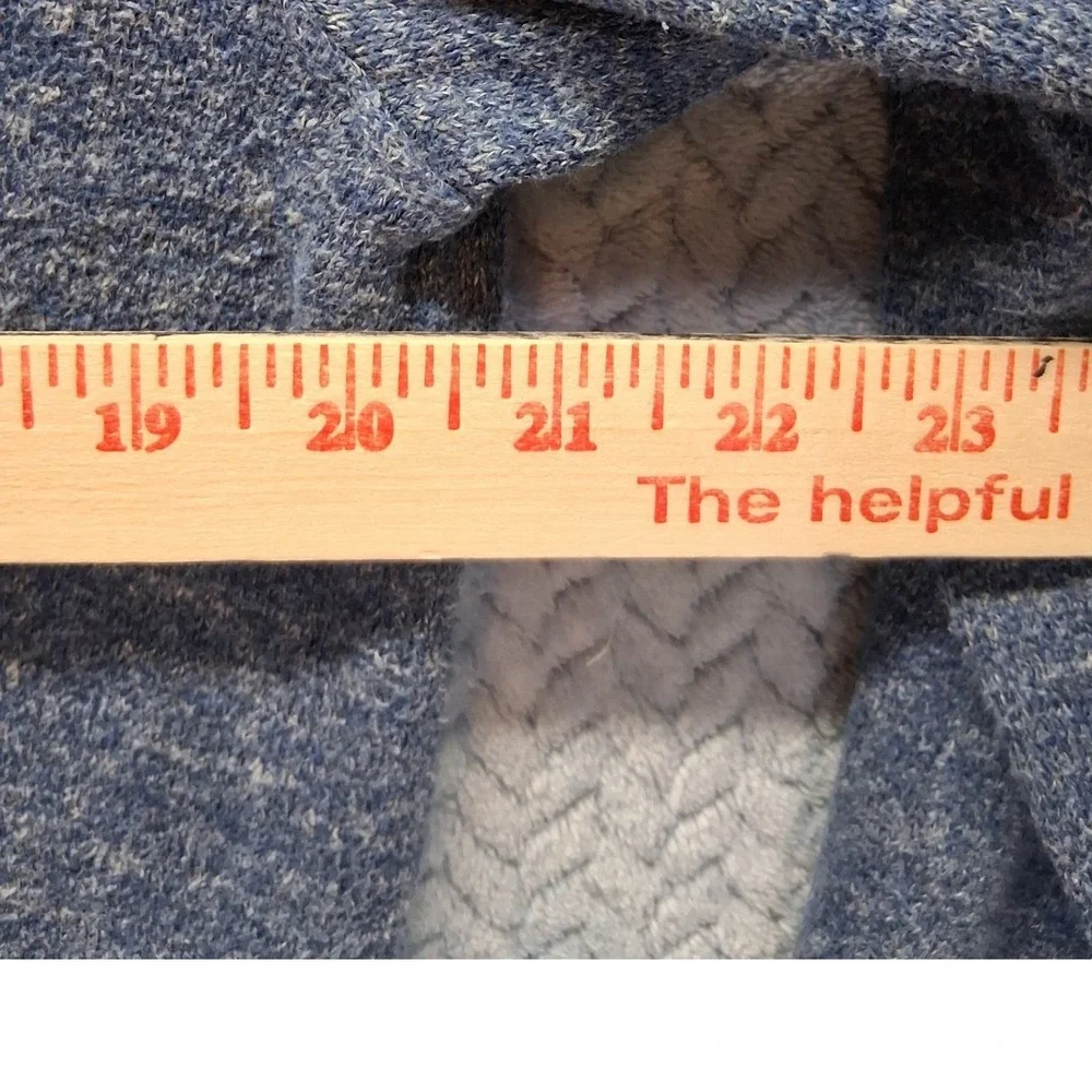 GAP neck sweater